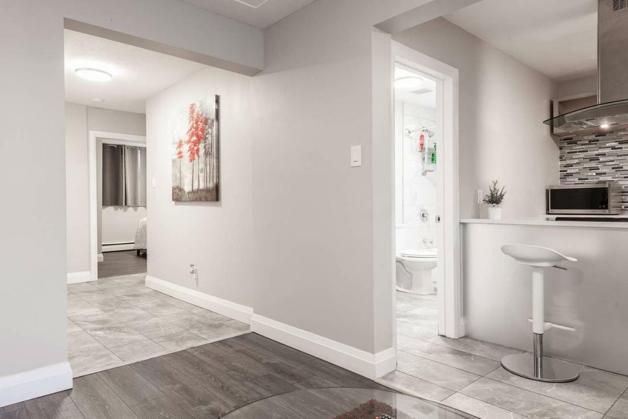 Entire 2 Bedroom Apartment Uptown Waterloo - E1 Luaran gambar